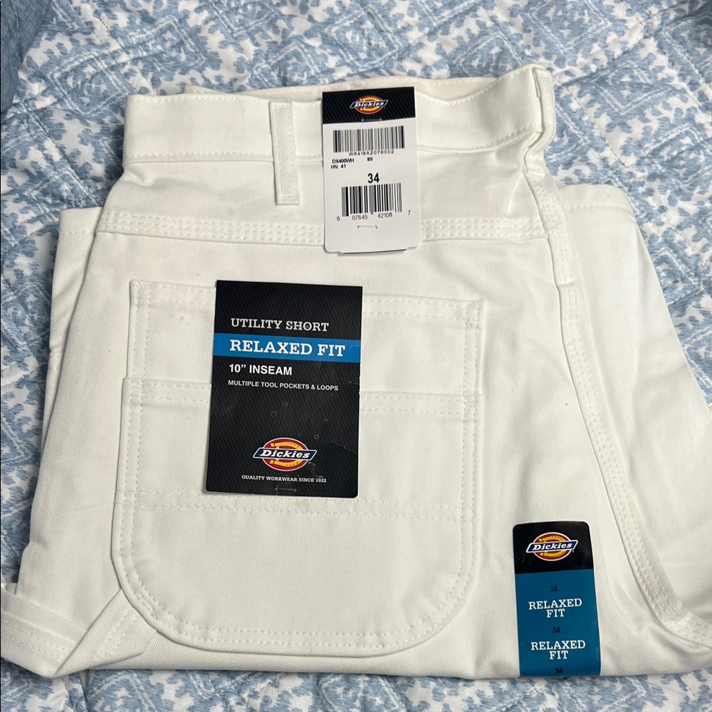 Dickies Men's Relaxed Fit White utility shorts